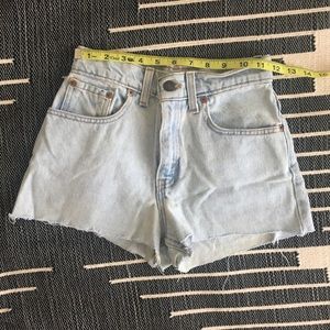 Levi’s 550 Cutoff Denim Shorts
